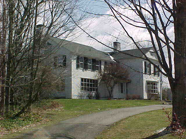 Building photograph for 266 FARNUM ROAD